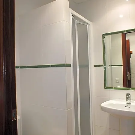 Mitus Hotel *