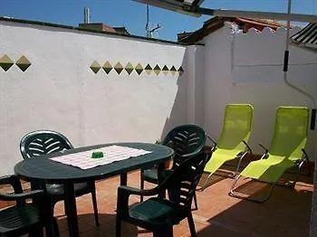 Mitus Hotel *