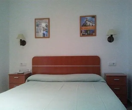 Mitus Hotel *