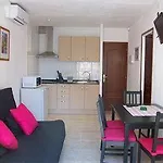 Mitus Hotel *